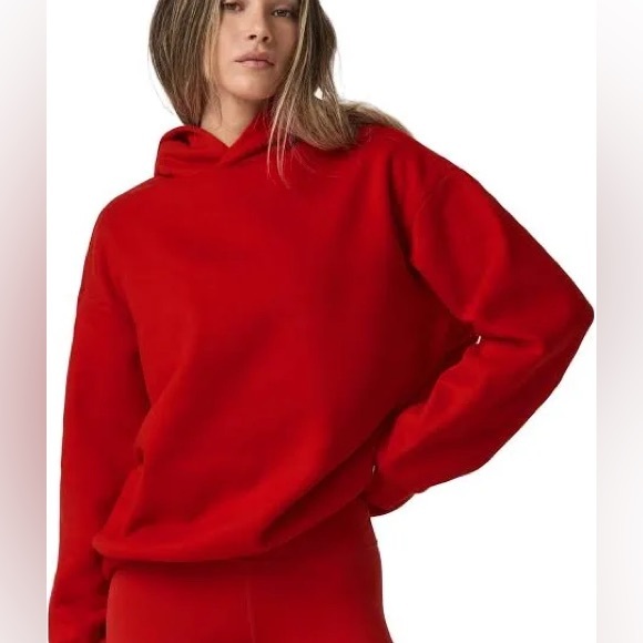 Vuori Tops - NWT Vuori Women's Restore Oversized (OS) Hoodie in Cherry